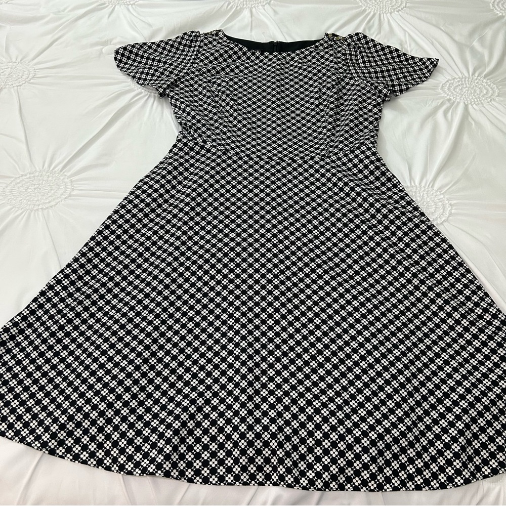 NWOT Talbots Black & White Checkered Flutter Sleeve Fit & Flare Dress Size 14 - Picture 7 of 16